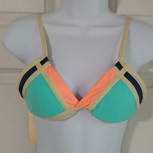 Swim top reversabal size medium  cup C